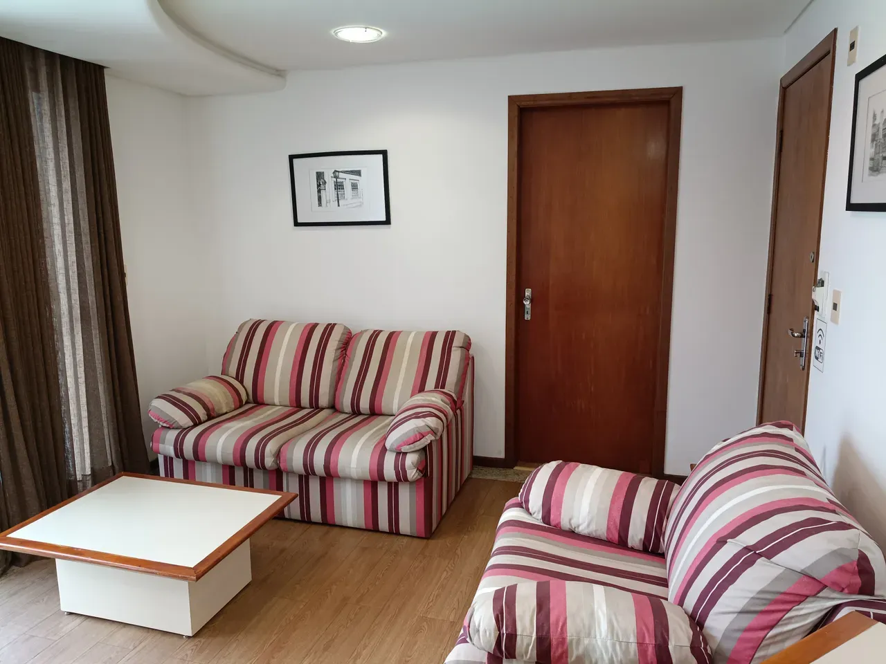 80 m² apartment with a home office and a washing machine