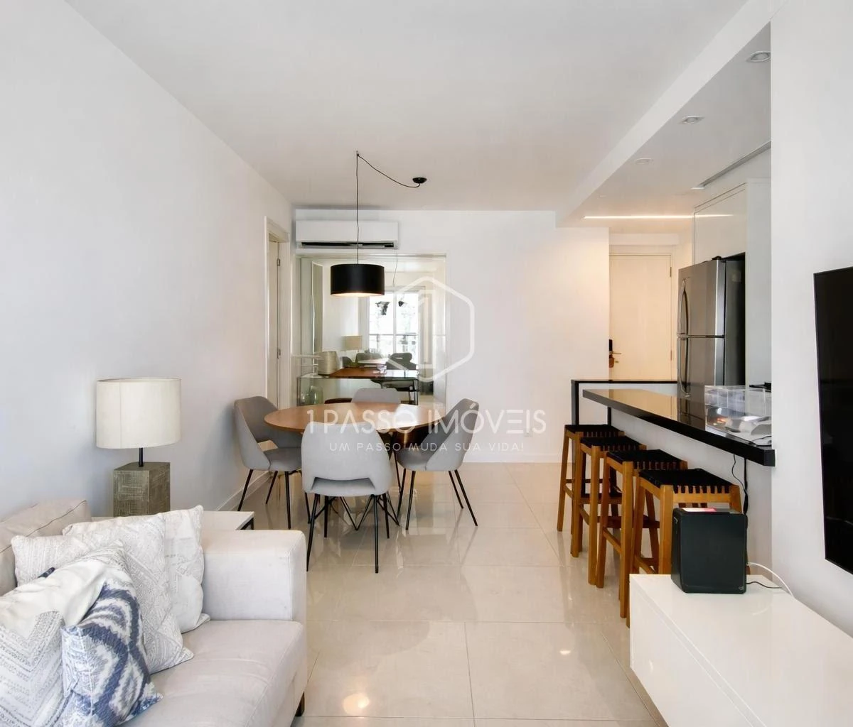 Furnished apartment with 2 en-suite rooms and 86 m²