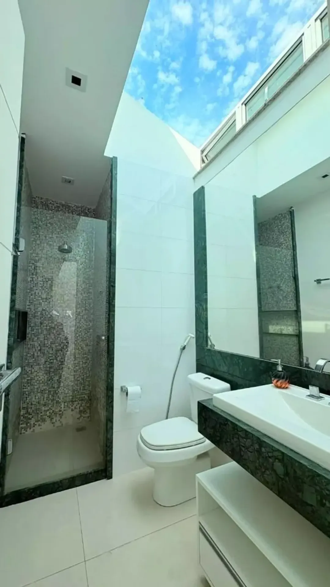Apartment, 390 m², with floor-to-ceiling windows — photo 10