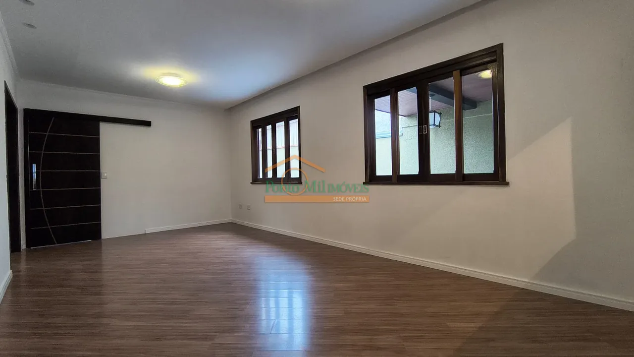Casa com 3 quartos e 261 m² com churrasqueira privativa — photo 3