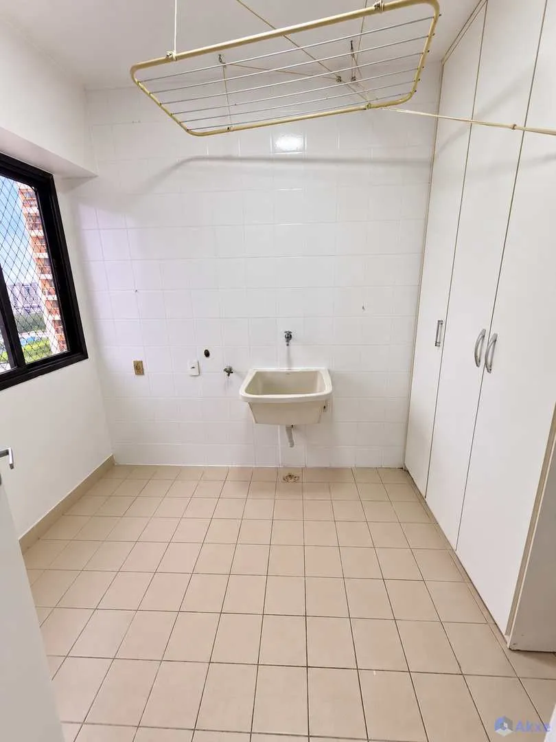Apartamento de 2 quartos em condomínio com piscina aquecida — photo 34