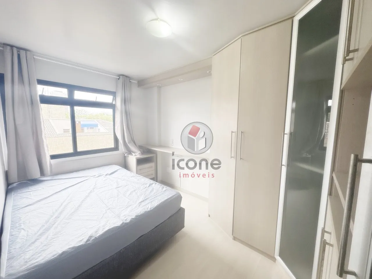 Home office in a 2-bedroom apartment, 52 m² — photo 2