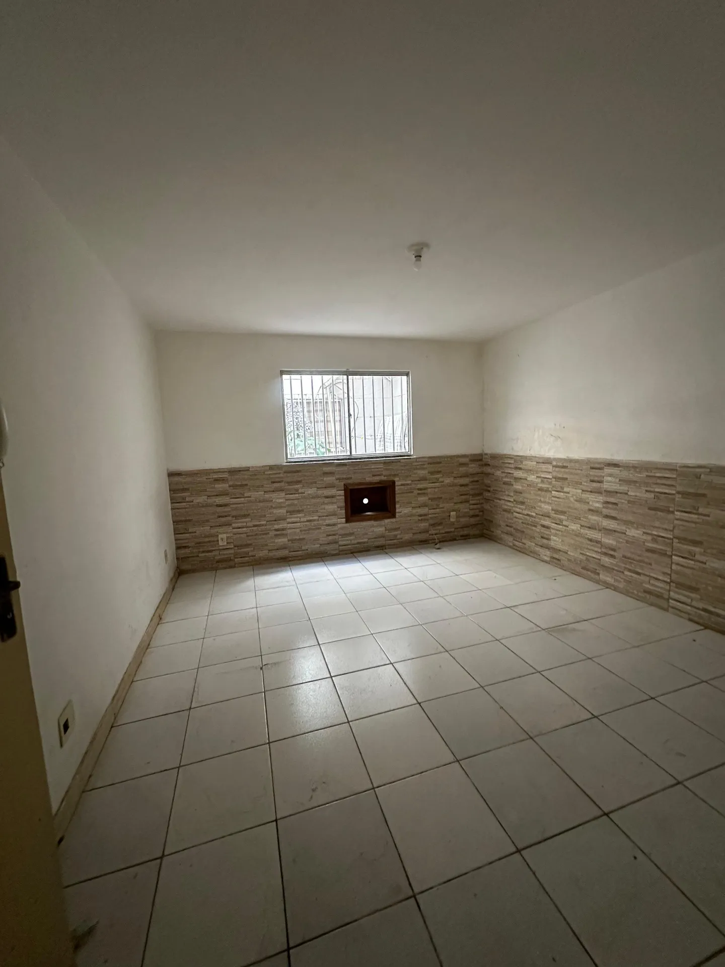 Невмебльована студія 30 м² з 1 спальнею та 1 ванною — photo 12