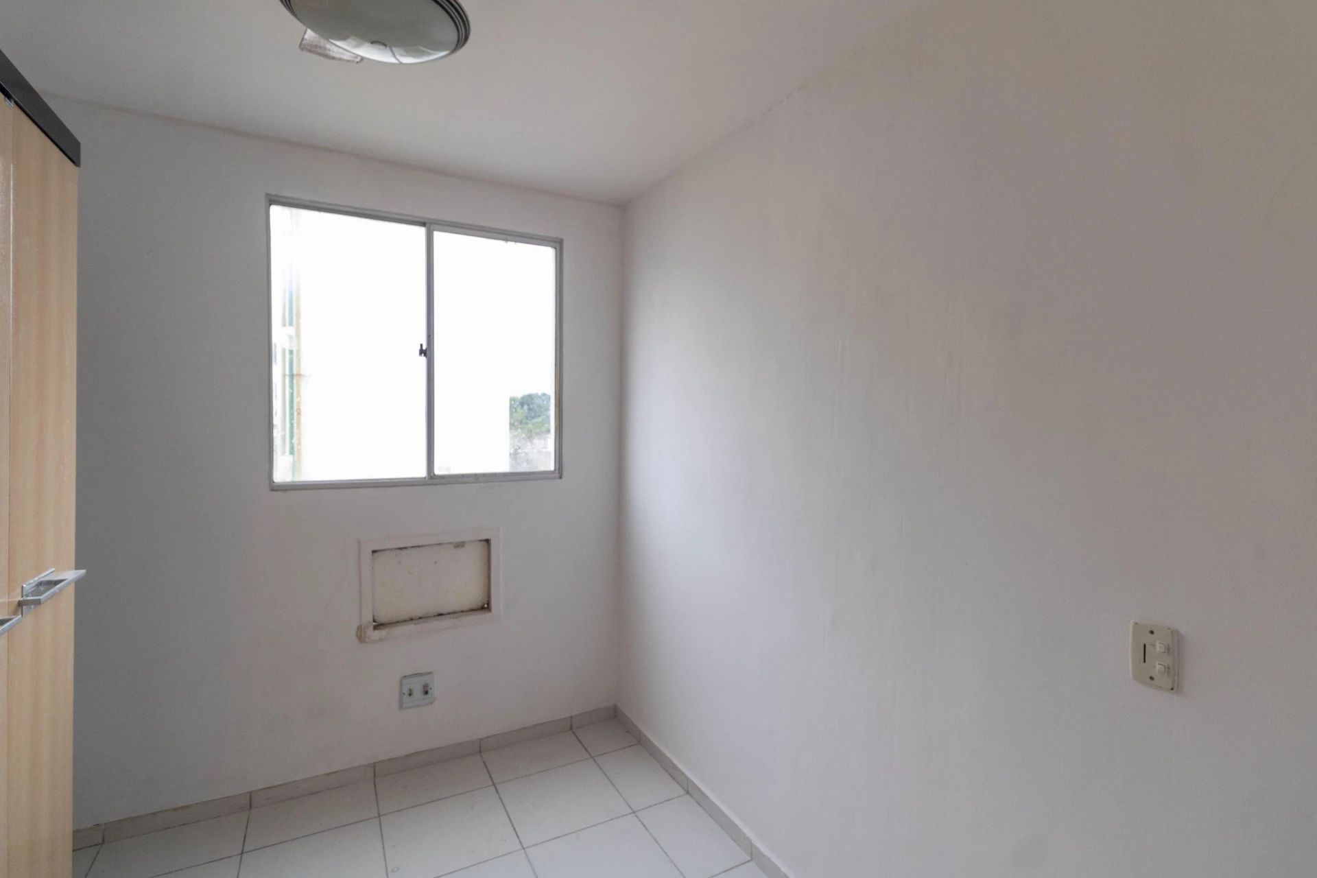 Apartamento de 2 quartos em condomínio com piscina — photo 32
