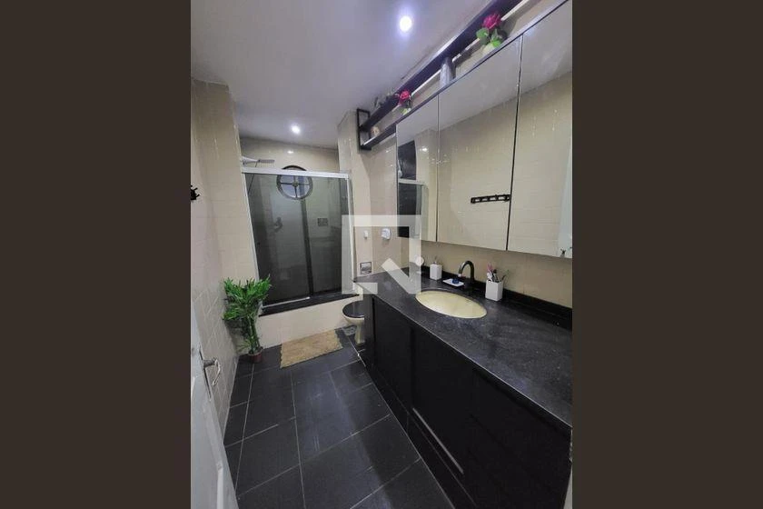 Washing machine in a 2-bedroom apartment, 102 m² — photo 11