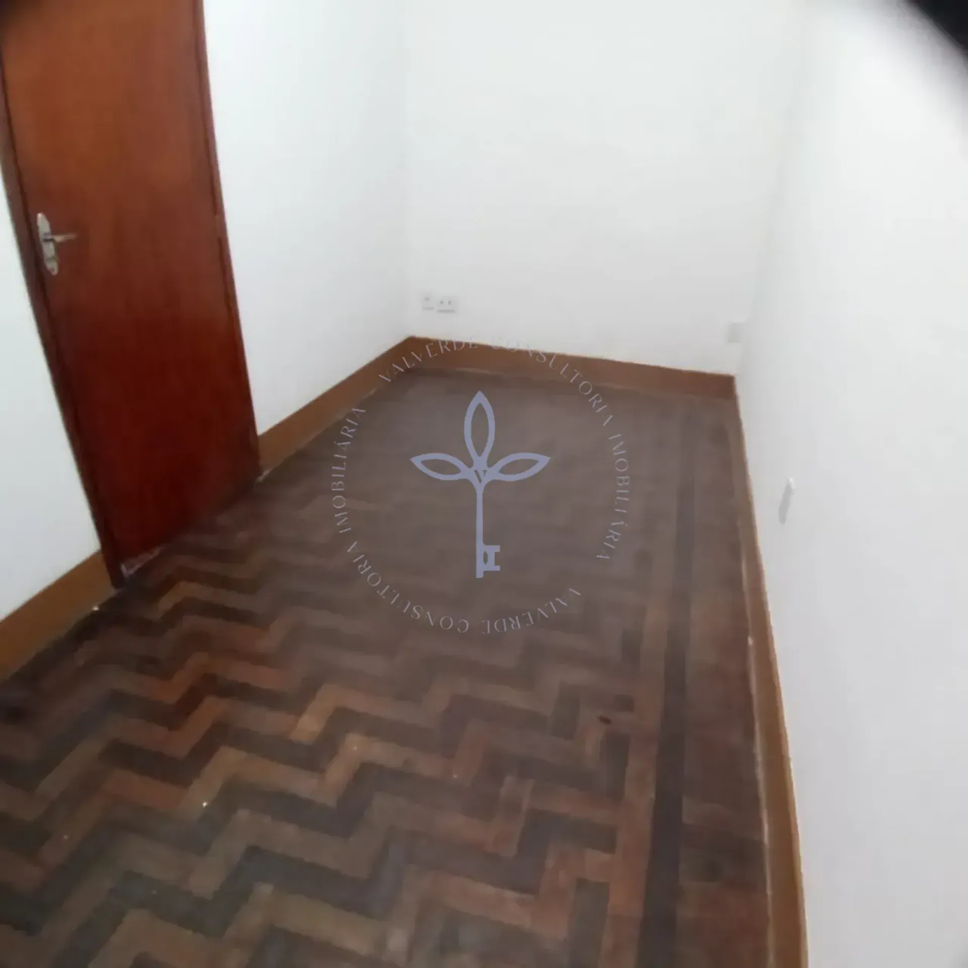 Casa com varanda e 1 vaga de estacionamento para alugar — photo 13