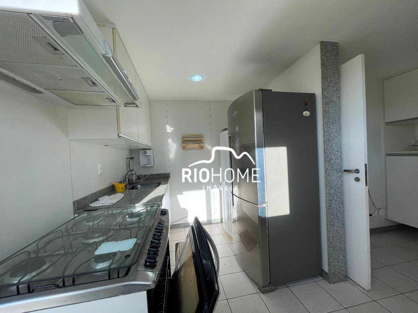 Apartamento de 2 dormitórios com varanda e 118 m² — photo 32