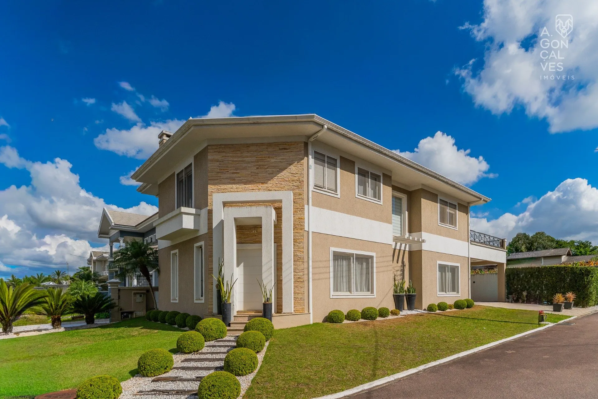 House with 4 bedrooms, open-plan kitchen and 4 parking — photo 37