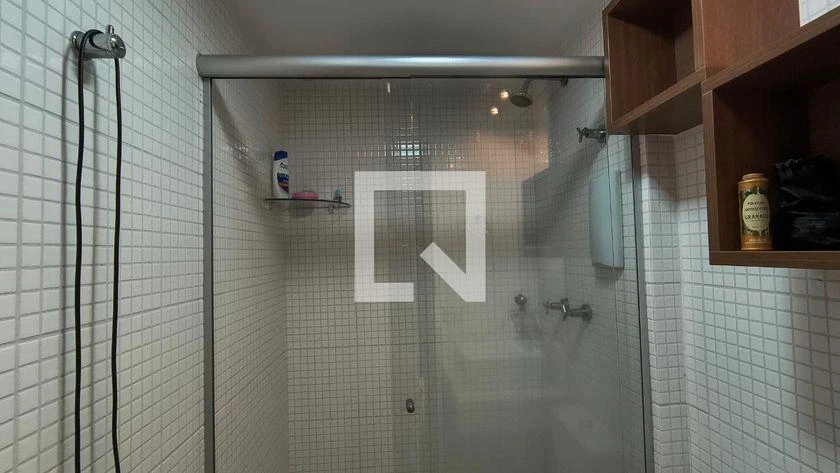 3-bedroom apartment in a building with a gym — photo 41