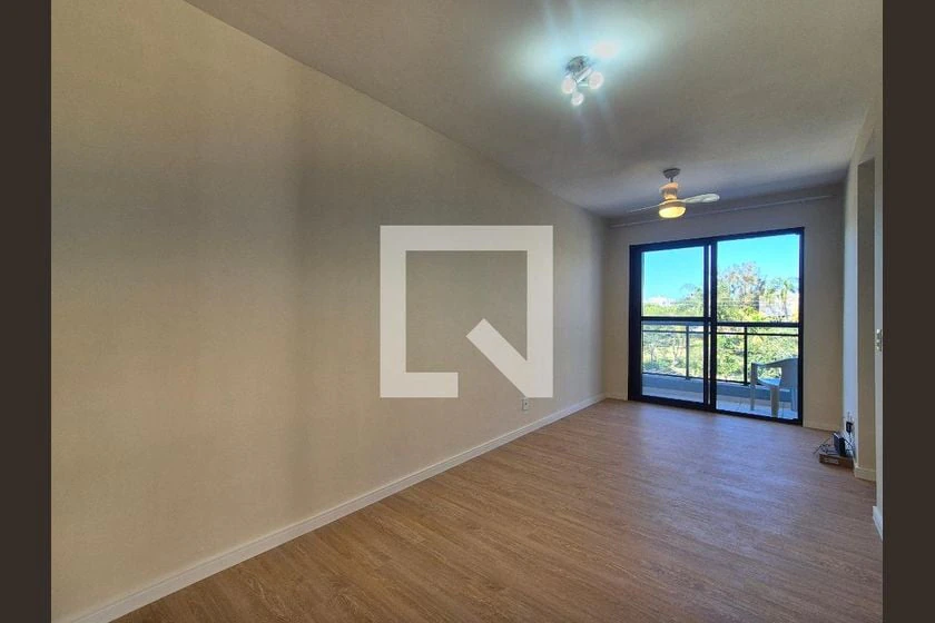 3-bedroom 63 m² apartment with a balcony — photo 6