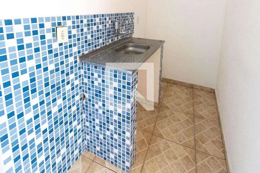 30 m² studio with 1 bedroom and electric shower — photo 4