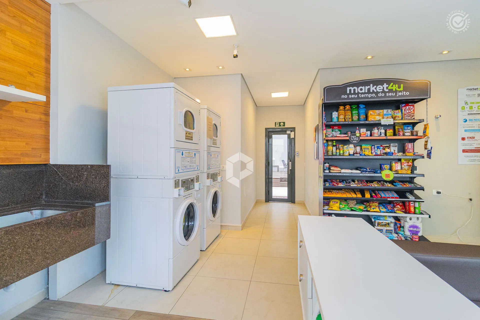 1-bedroom apartment with open-plan kitchen, 39 m² — photo 27