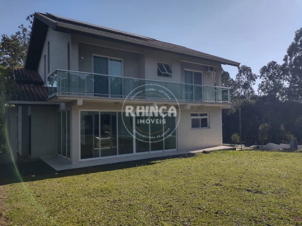 Rental house with 4 bedrooms and 1 total bathroom