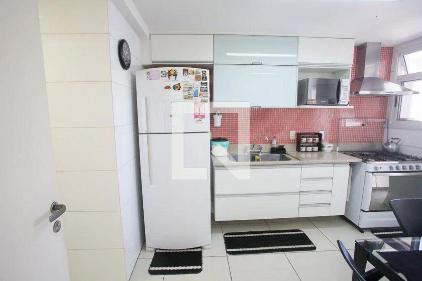 Apartamento sin amueblar de 4 dormitorios con jardín privado — photo 40