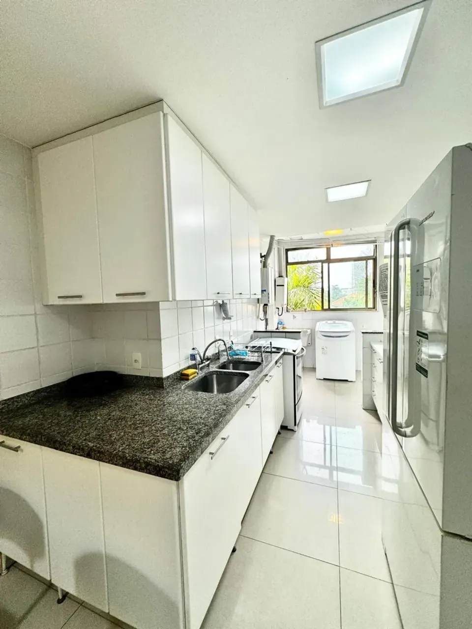 Apartamento mobiliado com 4 quartos e 5 banheiros — photo 15