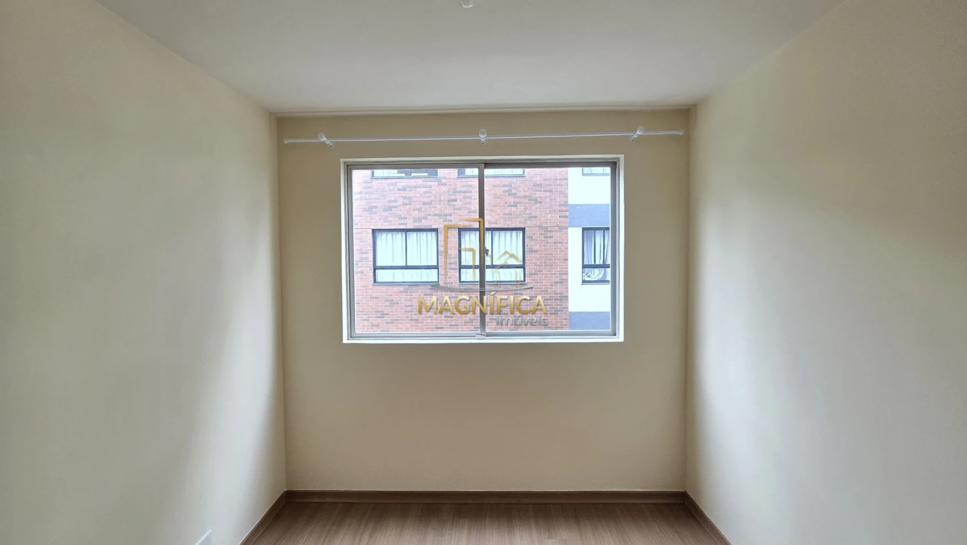 Apartment, 75 m², with wood or laminate floors — photo 14