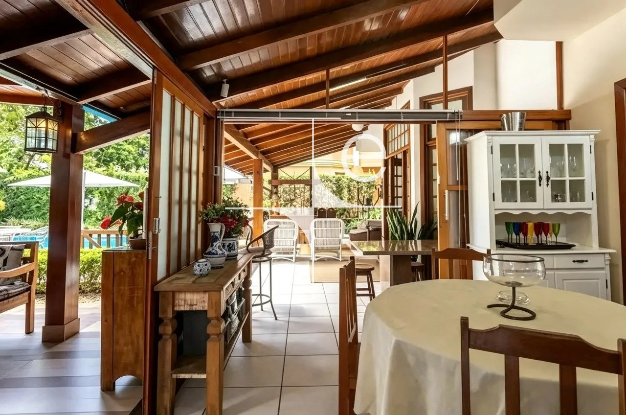 Furnished house with 5 en-suite bedrooms and shared pool — photo 14