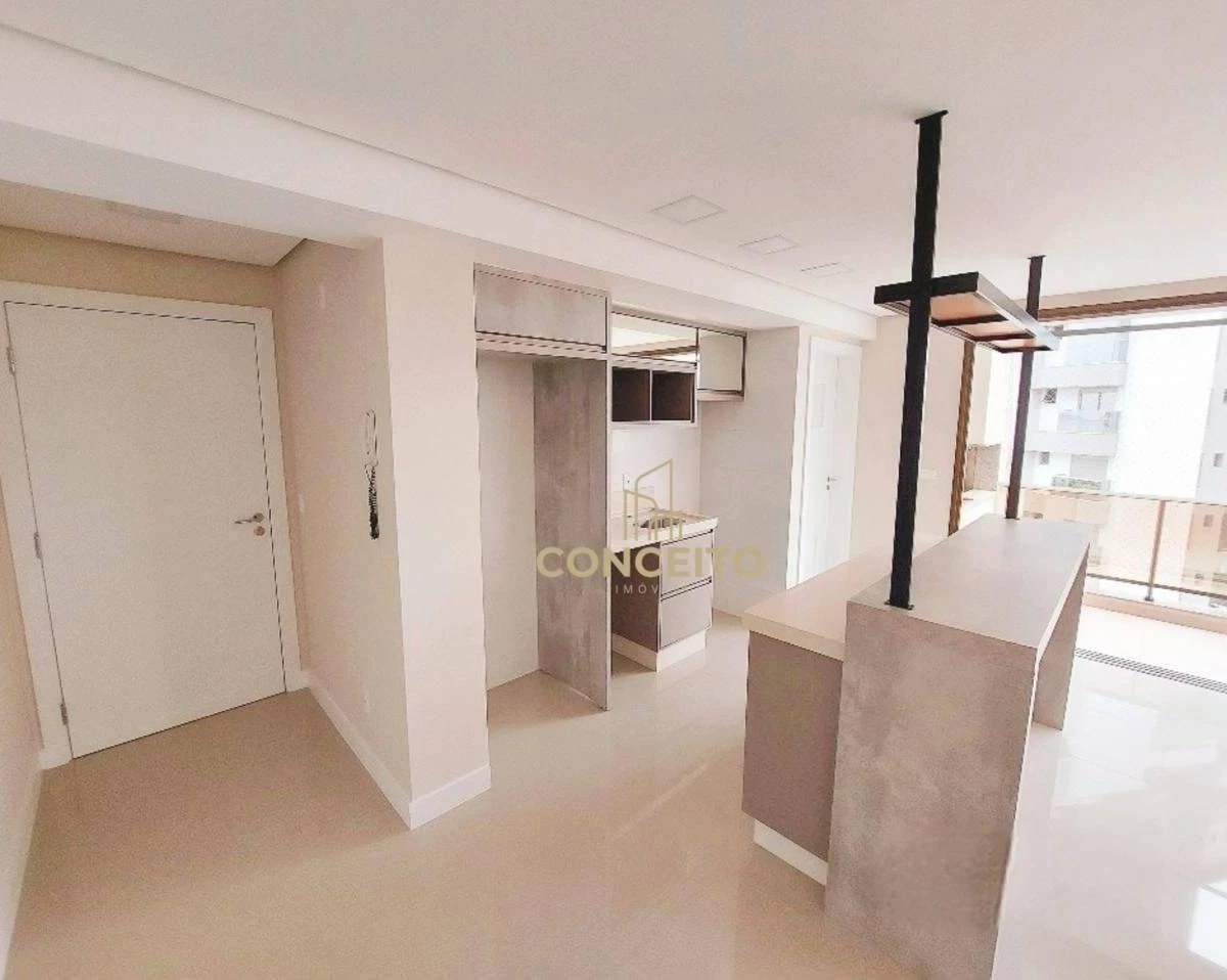 3-bedroom apartment in a building with a pool — photo 2