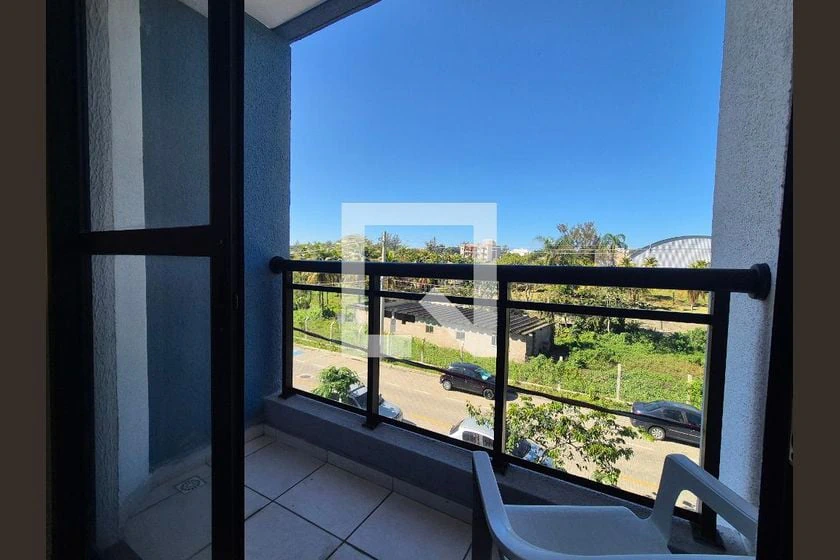 3-bedroom 63 m² apartment with a balcony — photo 4