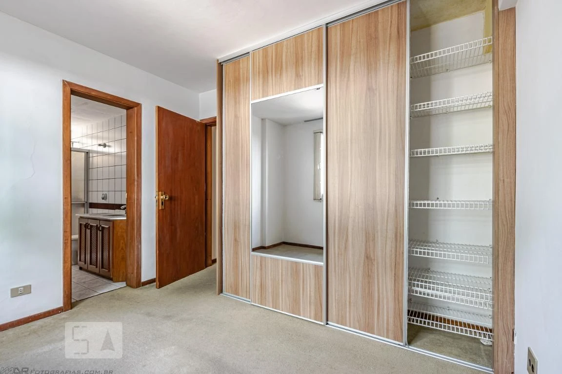Квартира: 2 спальни, 1 со своей ванной, 76 м², Куритиба — photo 4