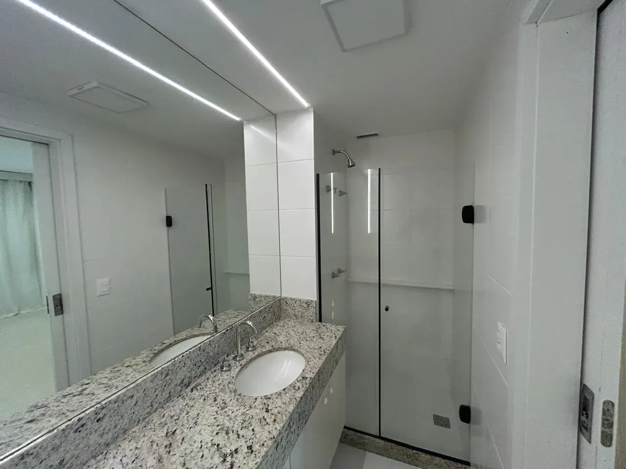4-bedroom apartment in a building with a sauna — photo 23
