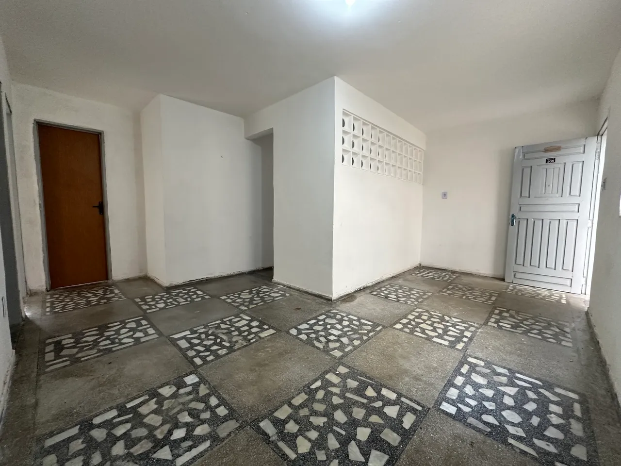 Квартира на першому поверсі з 3 спальнями та 2 ванними