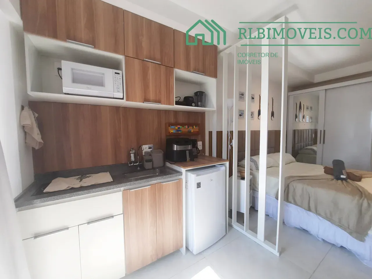 1-bedroom apartment with air conditioning and microwave — photo 16