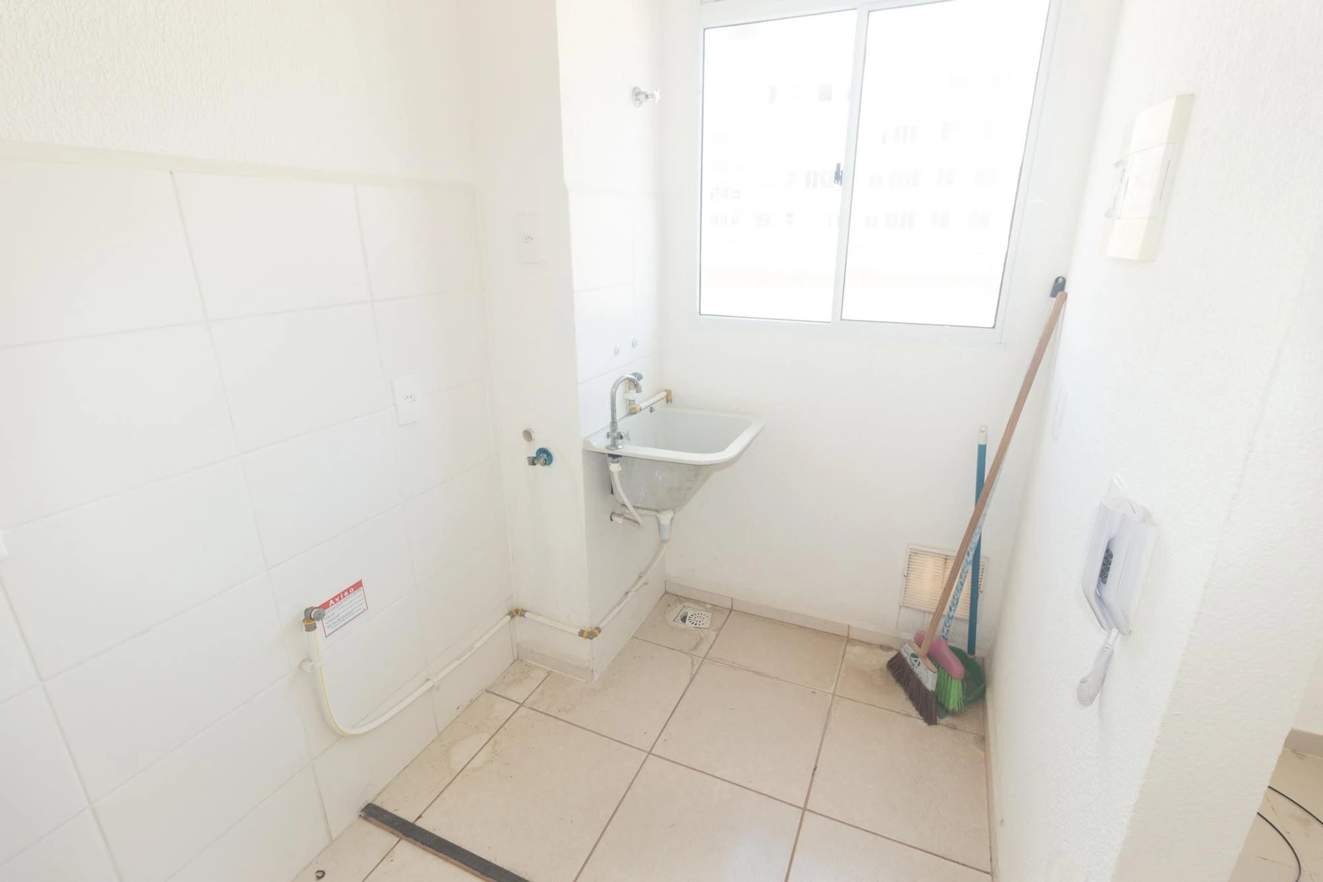 Apartamento com 2 quartos e piscina no condomínio — photo 23