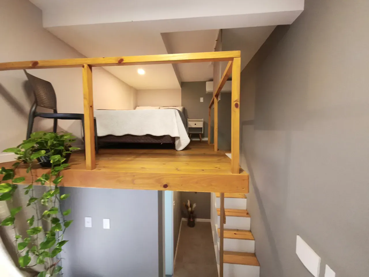 Home office in a one-bedroom apartment, 27 m² — photo 4