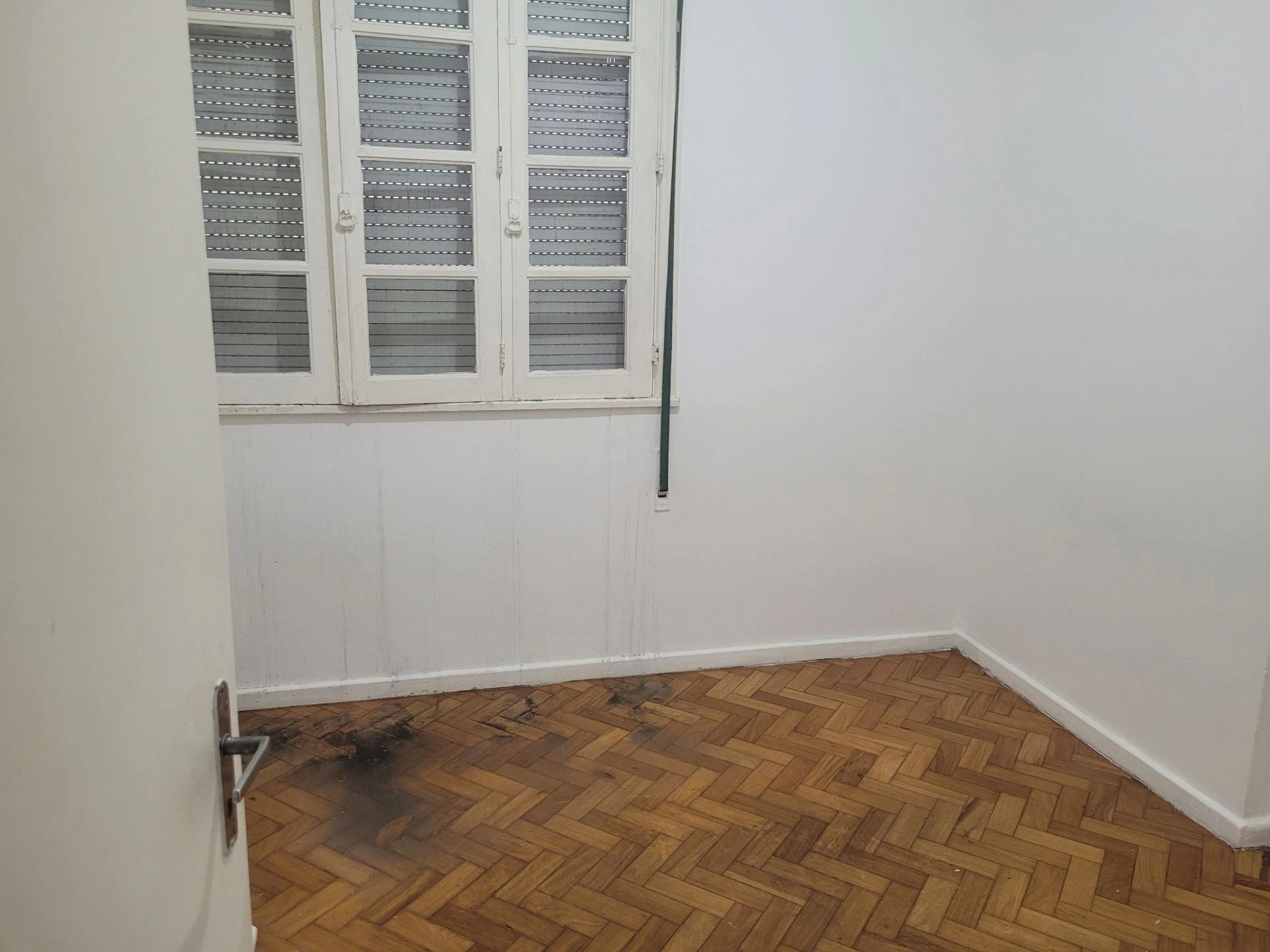 Apartment, 65 m², with wood or laminate floors — photo 3