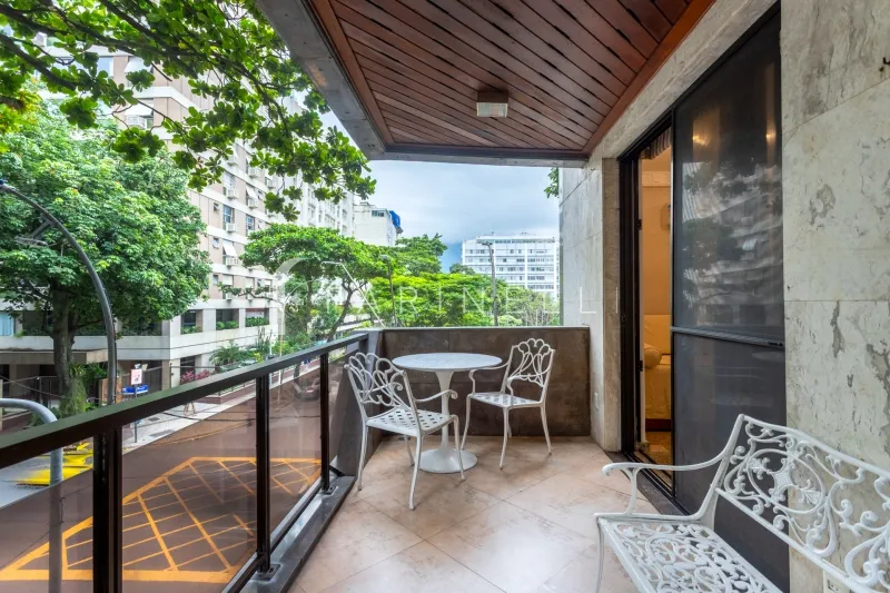 Apartamento de 2 quartos com varanda fechada — photo 3