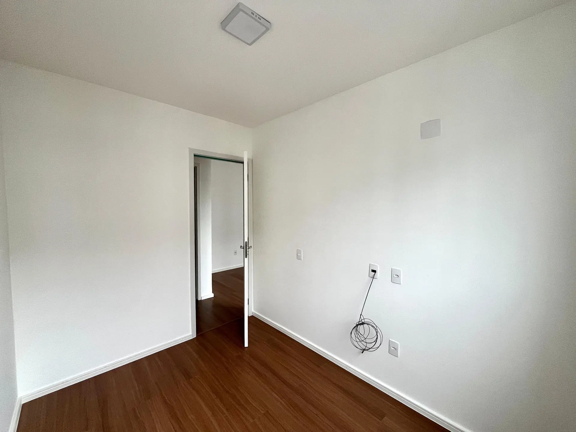Wood or laminate floors in a 2-bedroom apartment, 45 m² — photo 18
