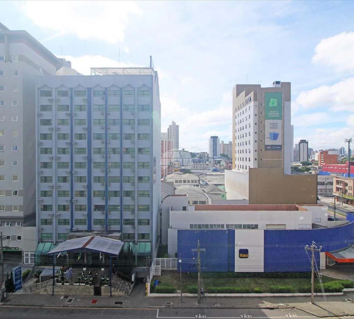 One-bedroom apartment with a washing machine in Curitiba — photo 11