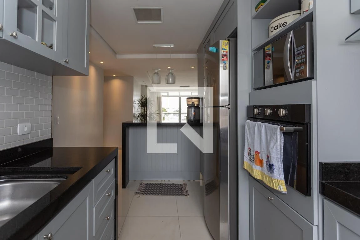 Apartamento mobiliado com 3 quartos, 1 suíte e 3 banheiros — photo 33