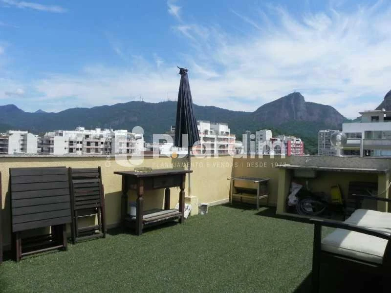 Квартира 180 м² з 4 спальнями і 2 паркомісцями — photo 11