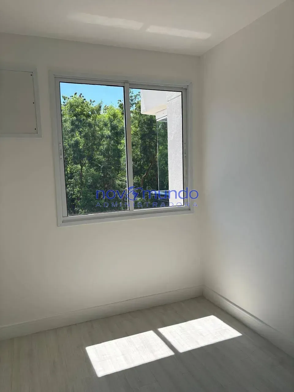Unfurnished 2-bedroom apartment with 2 bathrooms — photo 4