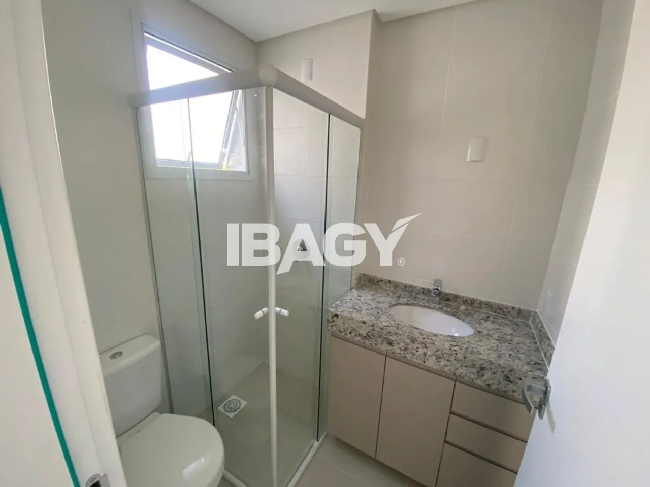 2-bedroom apartment in a building with a pool — photo 6