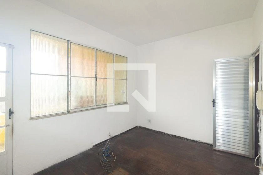 House, 500 m², with wood or laminate floors — photo 39