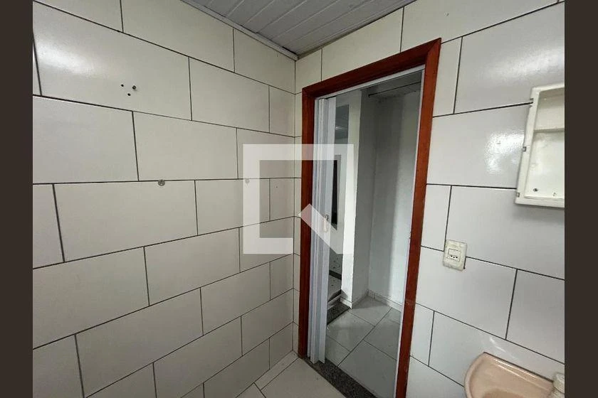 36 m² unfurnished apartment with 1 bedroom and a balcony — photo 8