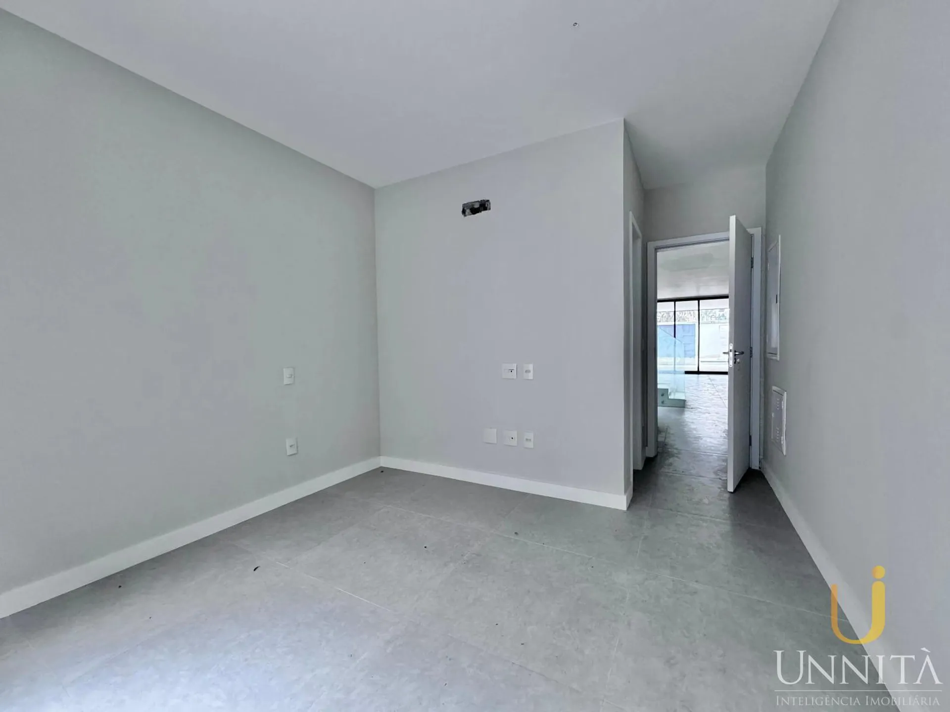 House, 510 m², with a grill on the balcony — photo 4