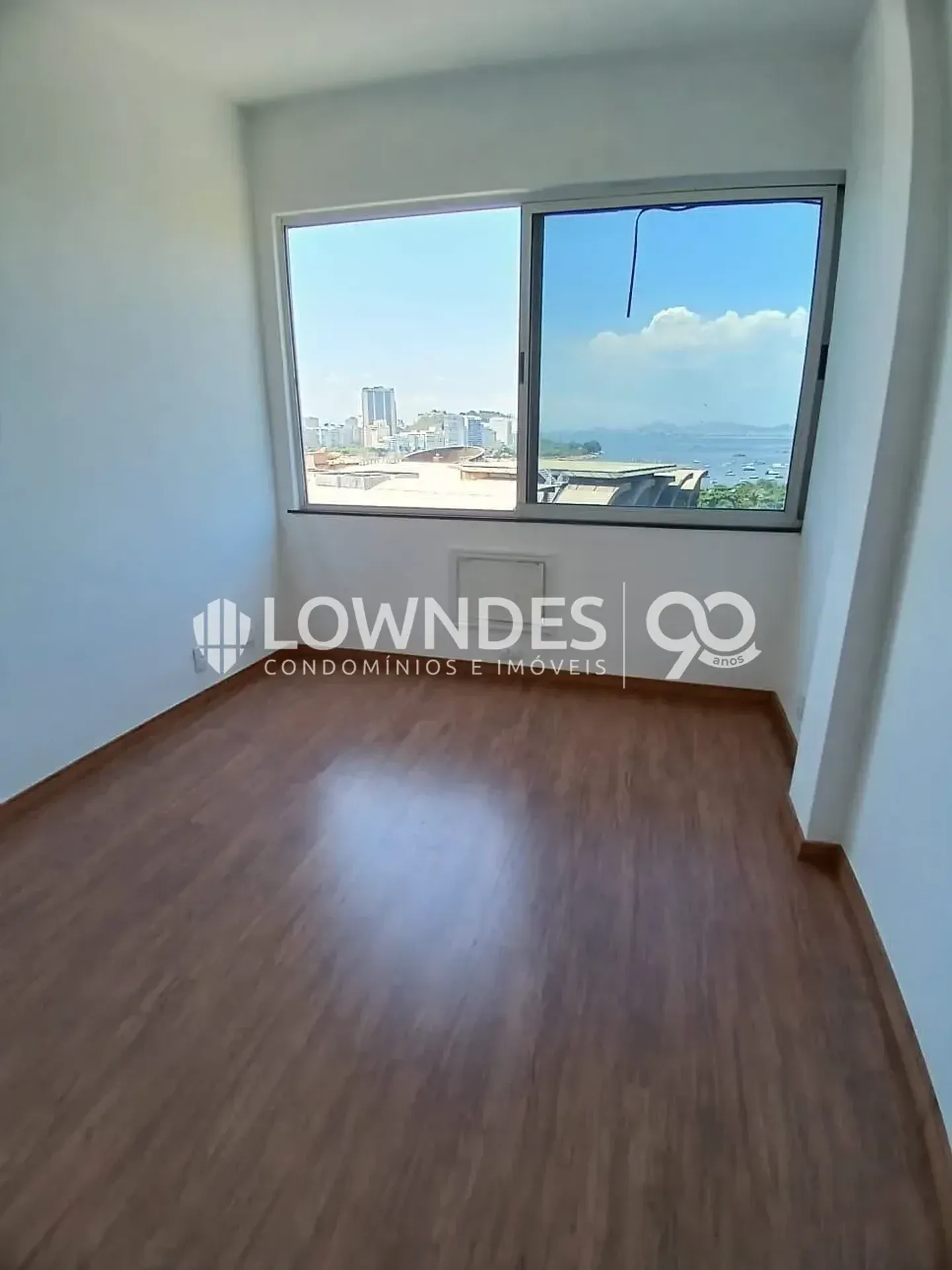 3-bedroom apartment with 1 bathroom and parking space — photo 17