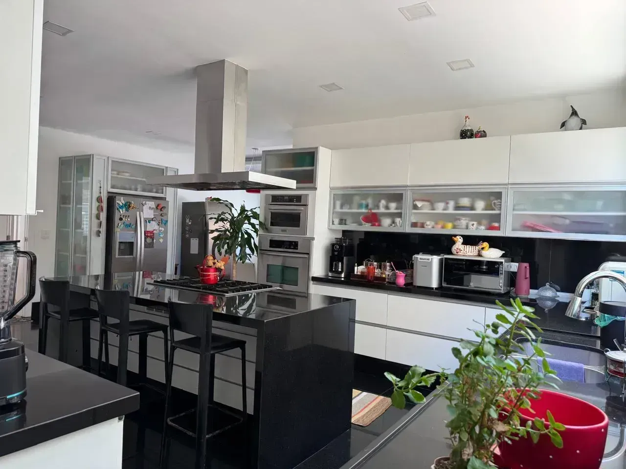 Furnished house with 6 suites and a private garden — photo 13
