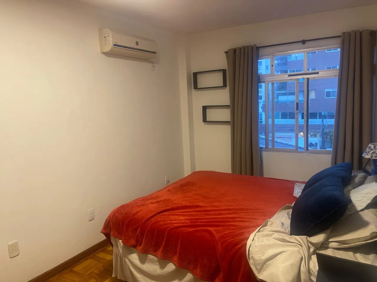 Furnished apartment, 104 m², with a water view — photo 3