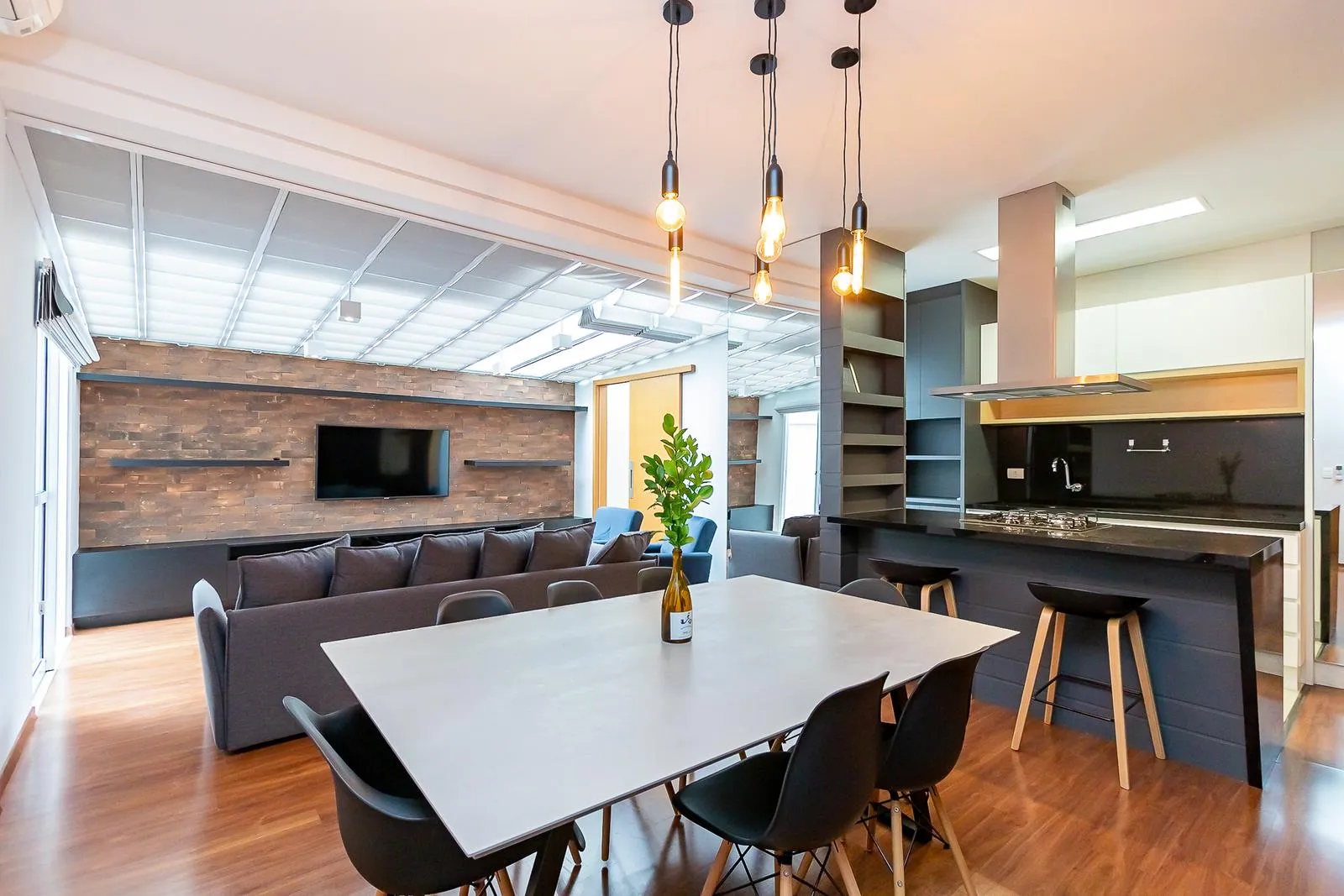 Furnished 1-bedroom apartment with 1 parking space