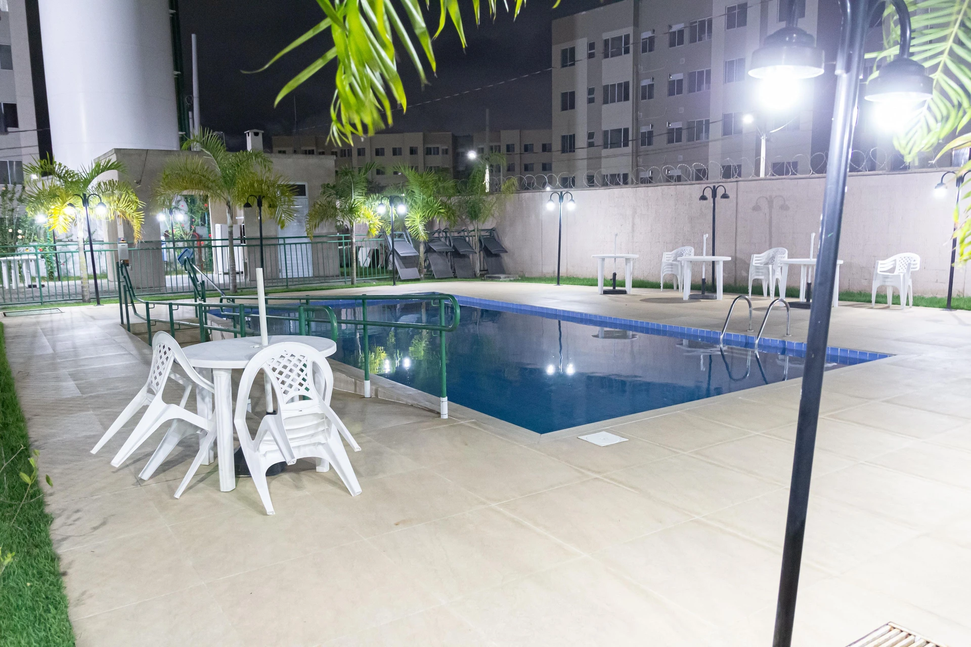 Apartamento sin amueblar con 2 dormitorios y 1 baño