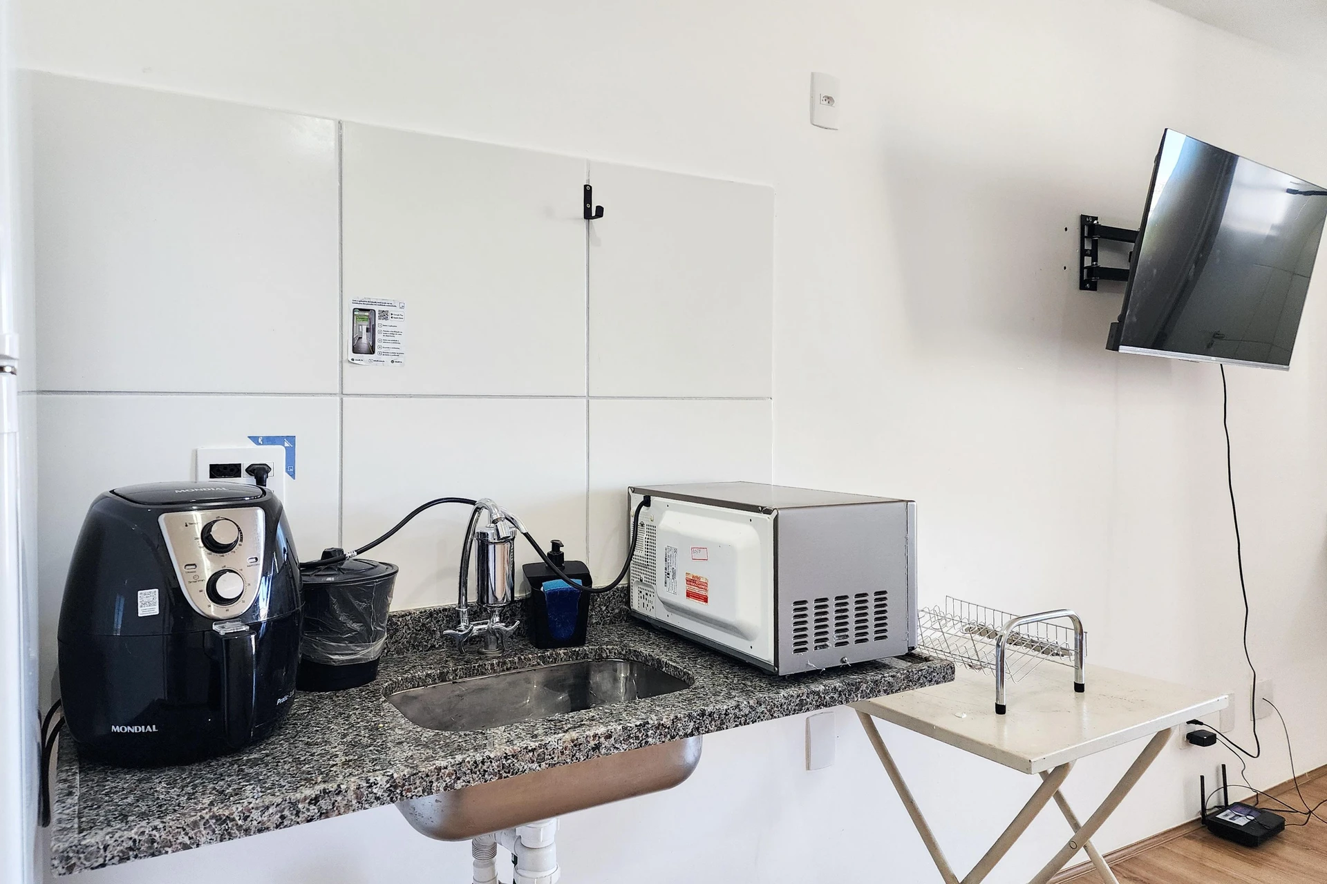 Studio with kitchenette, A/C, and a balcony — photo 29