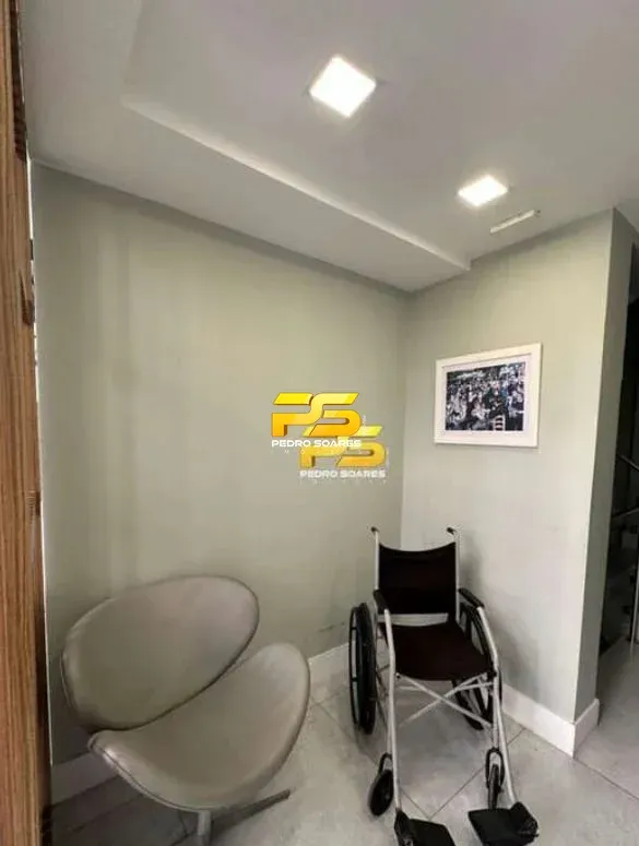 600 m² unfurnished apartment with 11 bedrooms and 5 baths — photo 21