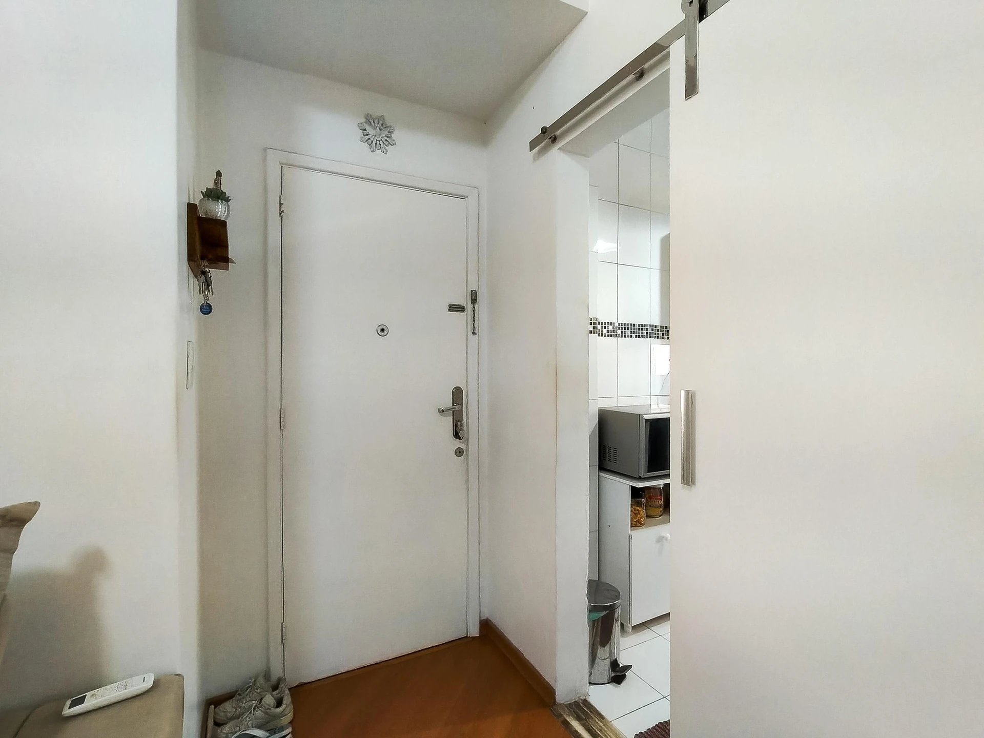 Furnished apartment, 54 m², with a home office — photo 39