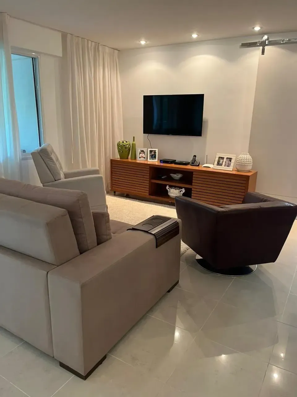 Apartamento mobiliado com 4 quartos e cozinha fechada — photo 8
