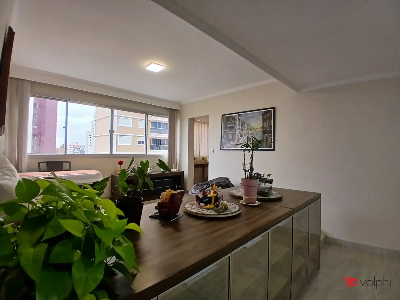 4-bedroom apartment with a walk-in closet in Curitiba — photo 52